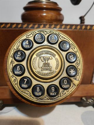 Teléfono antiguo madera y latón