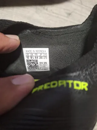 Zapatillas Adidas Negras y Amarillas