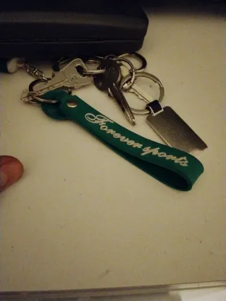 Llavero Forever Sports con llaves