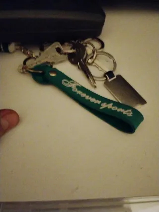 Llavero Forever Sports con llaves