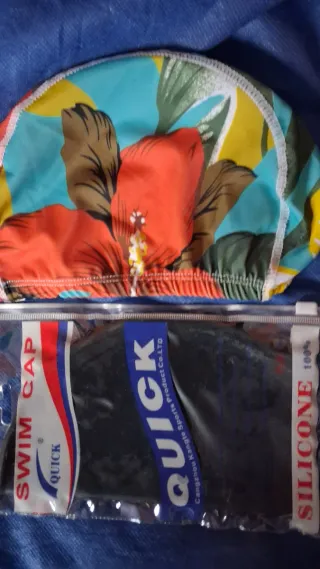 2 Cappelli da Bagno per Bambini Quick, Mai Usati