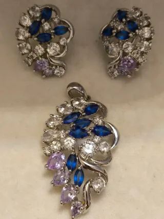 Conjunto Vintage Pendientes y Colgante