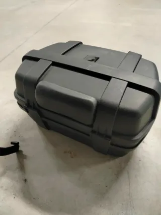 Baúl GIVI + Herrajes CBR 600 F4I