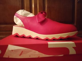 Sandalia zapato Wonders lazo rojo sin estrenar