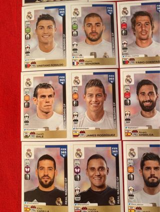 16 figurine Real Madrid 2015/16 con 2 Cristiano