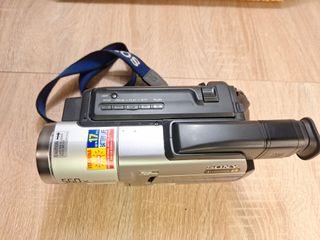 Videocámara Sony Handycam Hi8 CCD-TRV78E