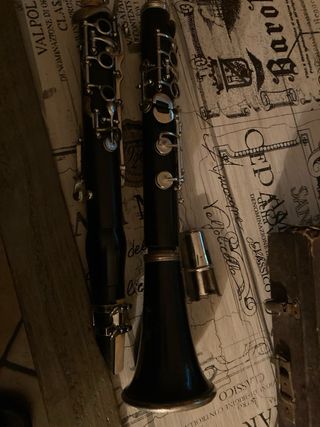 Antico clarinetto con custodia