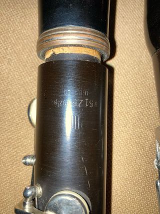 Antico clarinetto con custodia