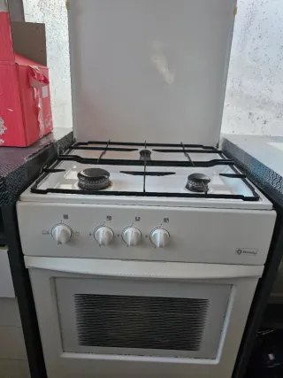 Cocina y horno de gas butano!!