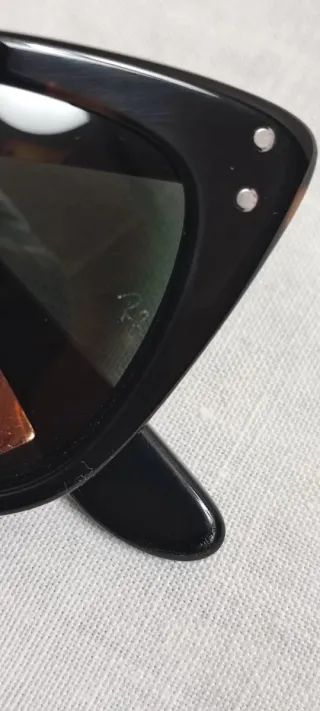 Occhiali da sole marca Ray-Ban Lady Burbank RB2299