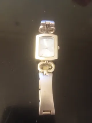 Orologio da donna argentato funziona molto bene