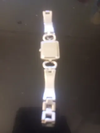 Orologio da donna argentato funziona molto bene