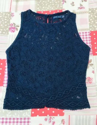 Top encaje Bershka XS