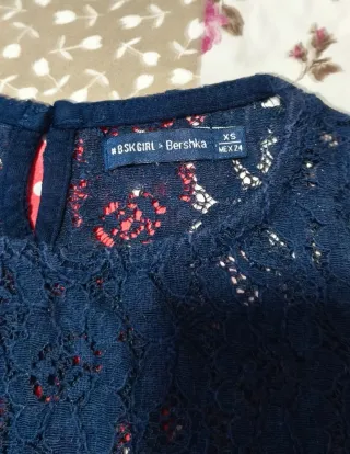 Top encaje Bershka XS
