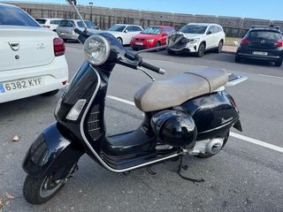 Vespa GTS 125