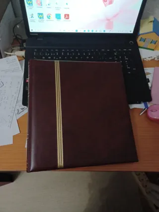 Hojas Sellos Años 2005,06 y 07 + Álbum