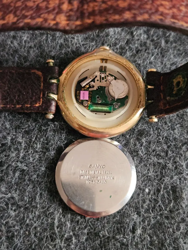 Reloj Sanyo Quartz Mujer