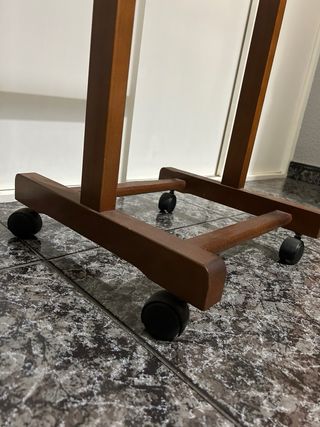 Galán de noche de madera