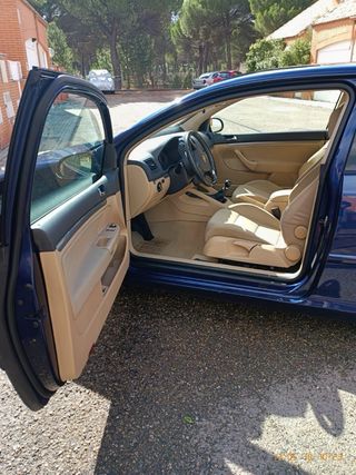 Volkswagen Golf 2004