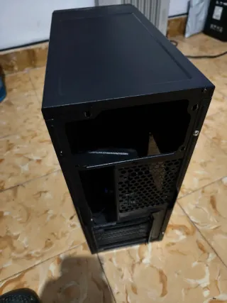 Caja PC Aerocool Negra