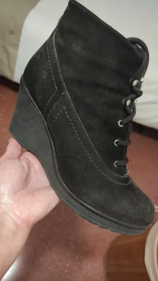 Botines marrones con cordones