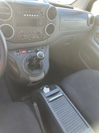 Peugeot Partner 2011