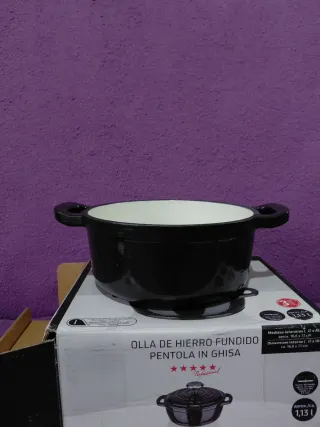 Olla Ernesto Hierro Fundido 1.13L Negra
