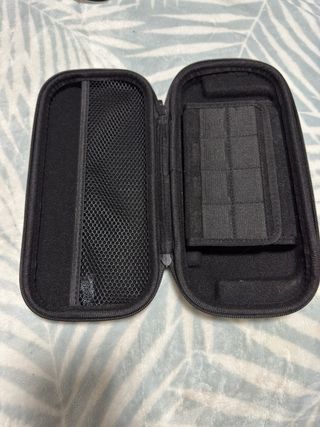 Nintendo Switch OLED Bianca + custodia da trasporto