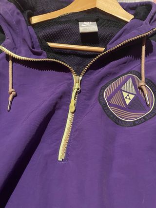 Giacca a vento Nike uomo viola/nera