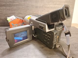 Videocámara Sony Handycam Hi8 CCD-TRV78E
