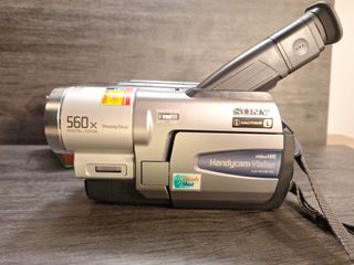 Videocámara Sony Handycam Hi8 CCD-TRV78E