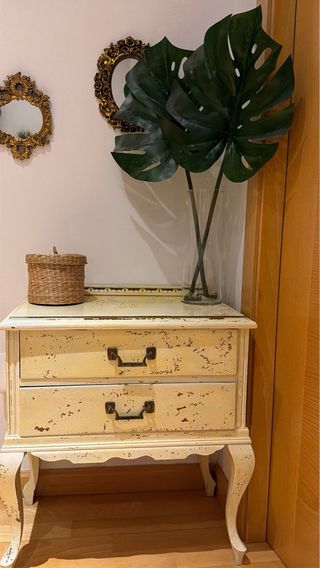 Mesita de noche vintage