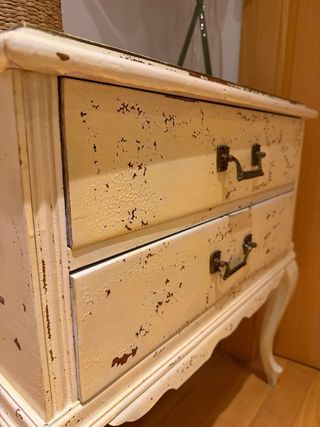 Mesita de noche vintage