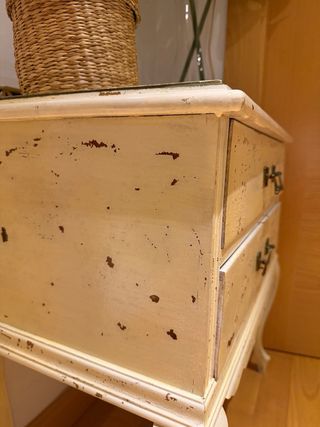 Mesita de noche vintage