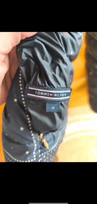 Plumífero chica Tommy