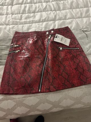 Falda efecto piel serpiente roja Talla L