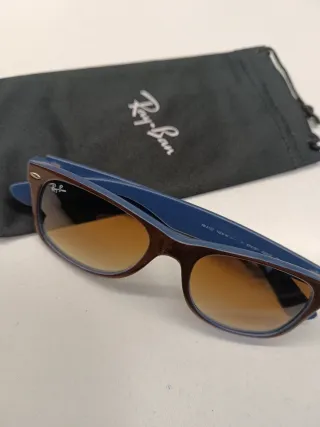 Gafas de sol Ray-Ban RB2132 New Wayfarer con funda
