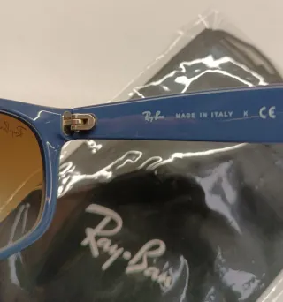 Gafas de sol Ray-Ban RB2132 New Wayfarer con funda