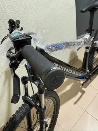 Bicicleta Eléctrica Negra