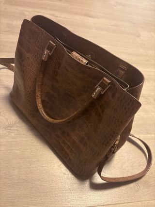 Bolso marrón efecto piel cocodrilo Cortefiel