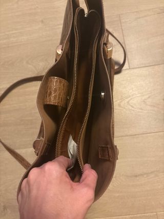 Bolso marrón efecto piel cocodrilo Cortefiel