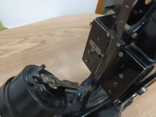 Proyector 9,5mm Pathé Baby