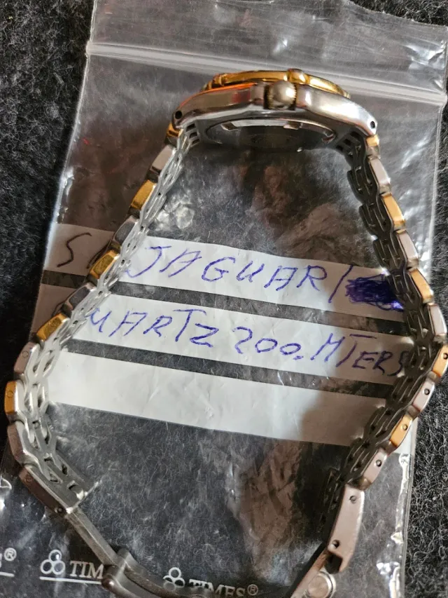 Reloj Jaguar Quartz 200 Mts