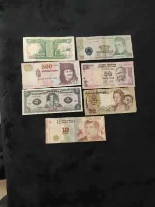 Lote de Billetes Extranjeros Varios Países