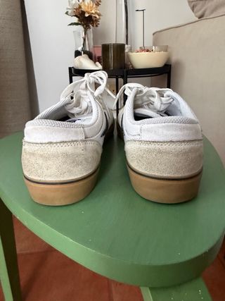 Nike Bambas Beige y Blancas