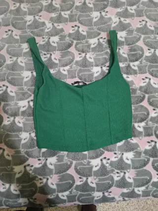 Top verde Stradivarius