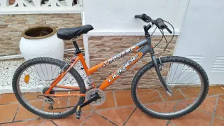 Urge,Bicicleta Tracker Up-Rideu urge .