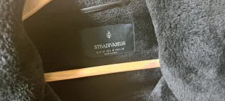 Chaqueta cuero y pelo negra