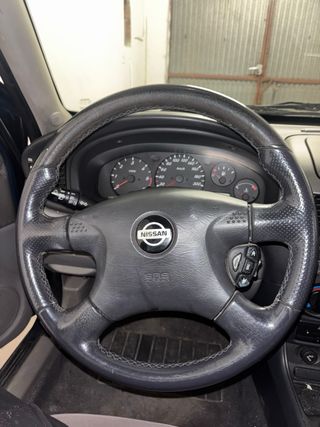 Nissan Almera 2003 Hatchback 2.2 Di