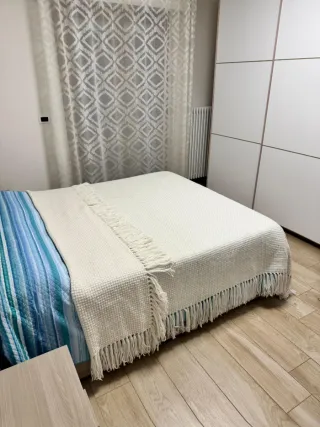 Coperta di lana matrimoniale con frange 230 x 230